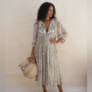 Daughters of India Diya Dress, Pistachio